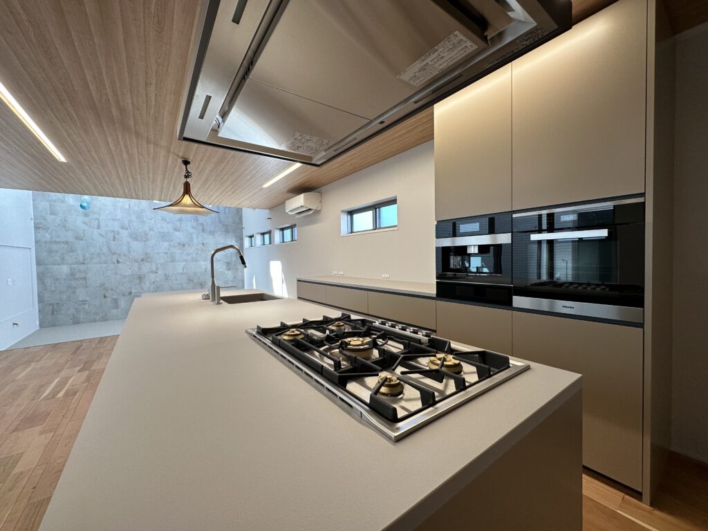 GAGGENAU［VG 295 250 JP］の5口ガスコンロとウルトラサーフェス天板